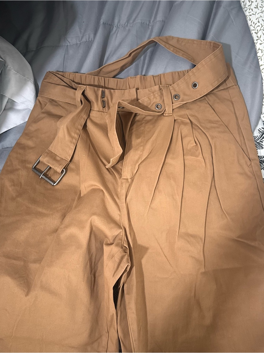 Brown Pleated Men’s Pants with Belt